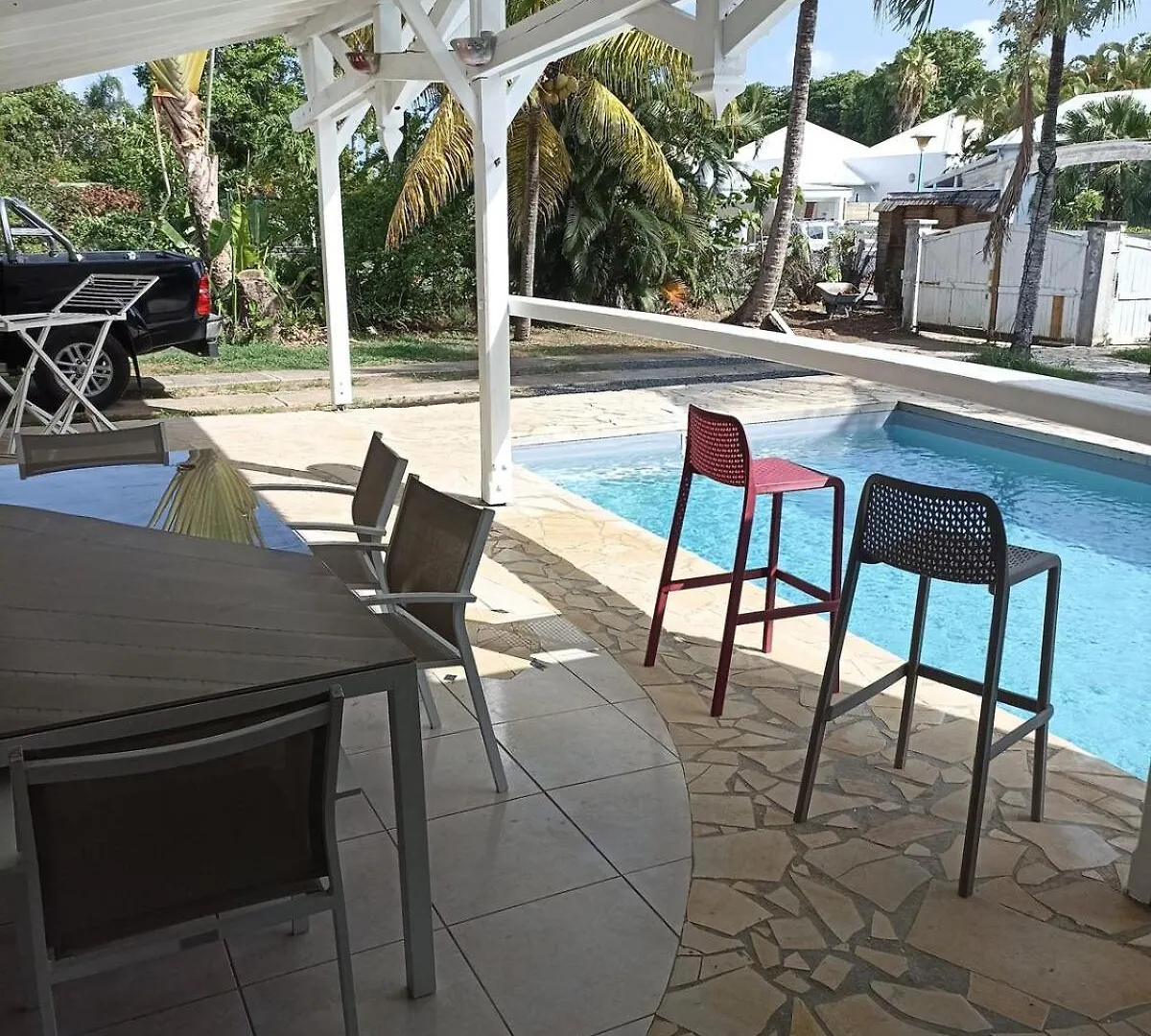 Large Villa With Pool Sainte-Rose